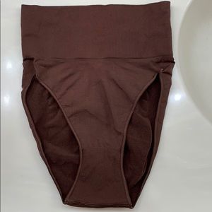 SKIMS core control brief.